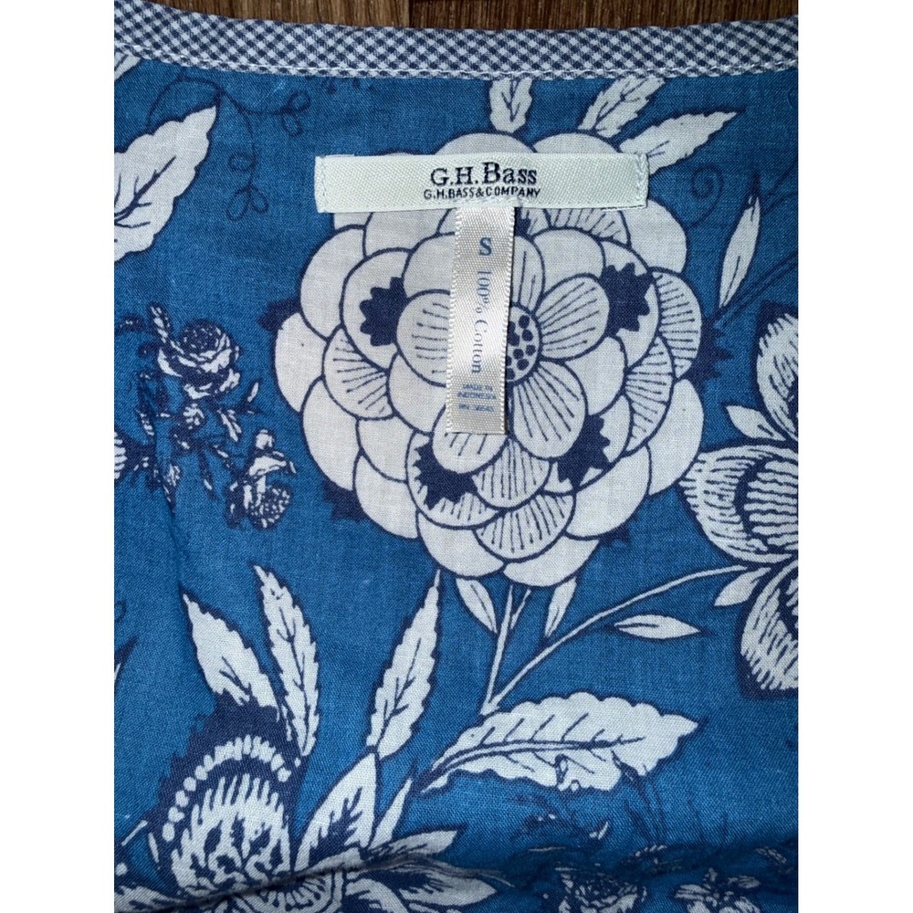 GH Bass Blue White Floral Cotton Blouse Short Sleeve Button Front Top Small - Picture 5 of 6
